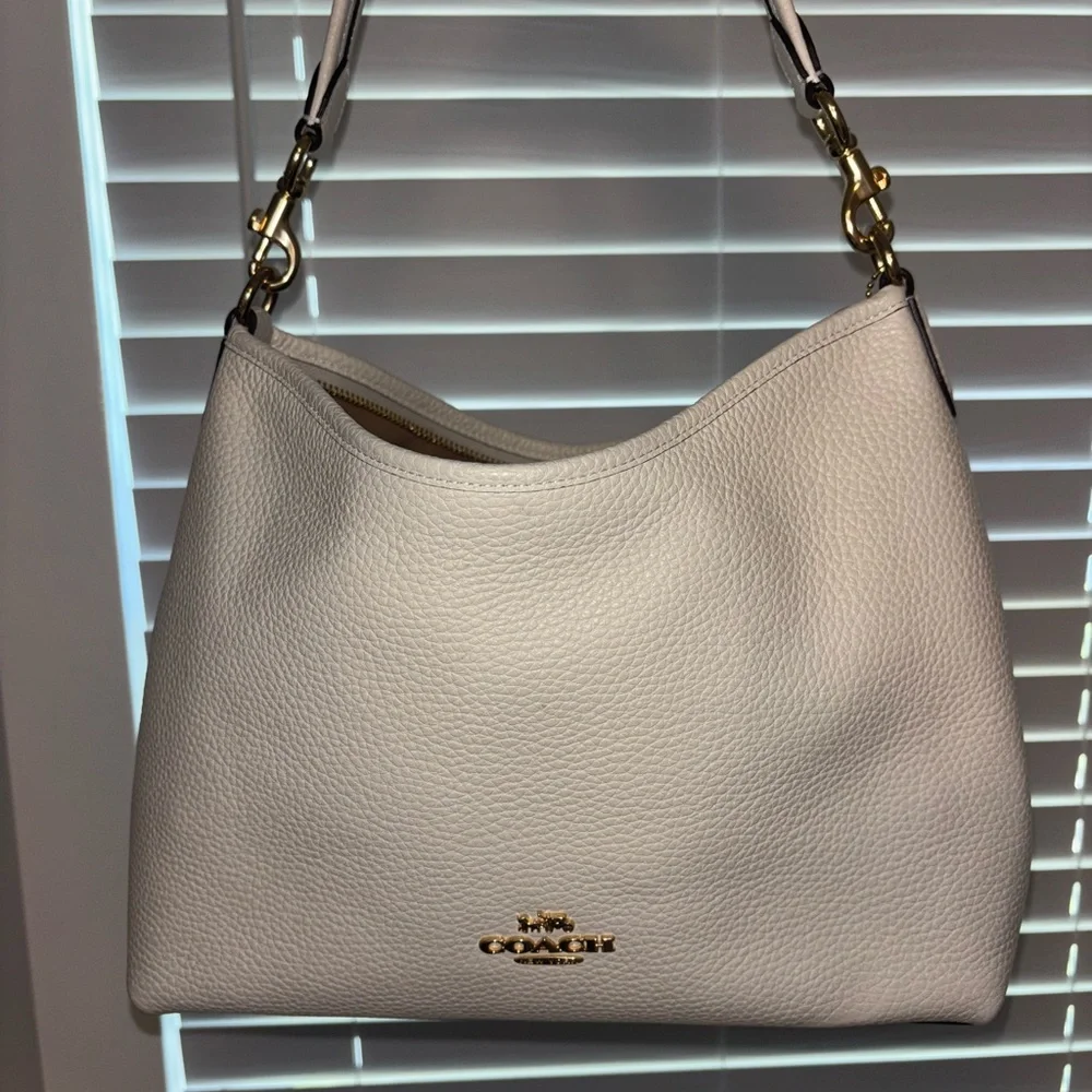 COACH Pebbled Leather laurel Bag in cream/white
